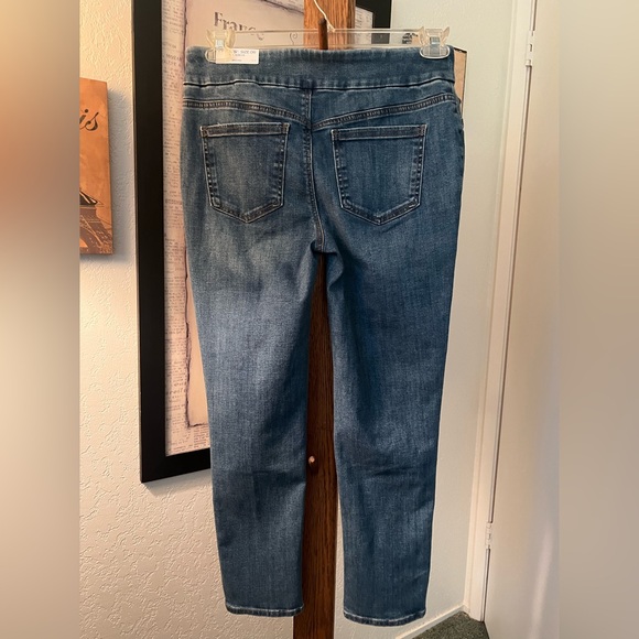 Chico’s Women's Blue Jeans - Picture 2 of 4